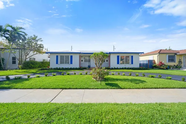 $2,600 | 1706 Dewey Street, Hollywood, FL 33020