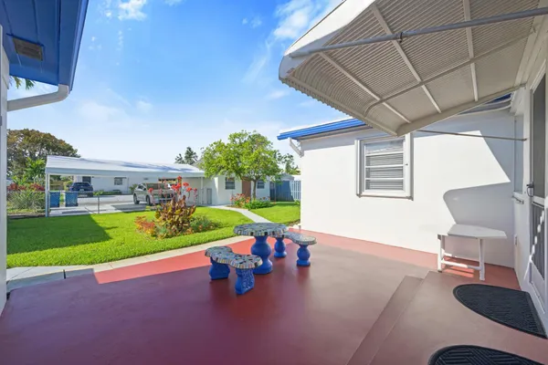 $2,600 | 1706 Dewey Street, Hollywood, FL 33020