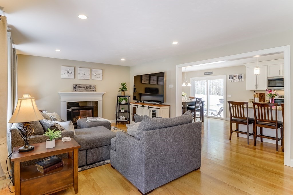 71 Ring Road Kingston, MA 02364 - Photo 5 of 29 Gallery Image 5
