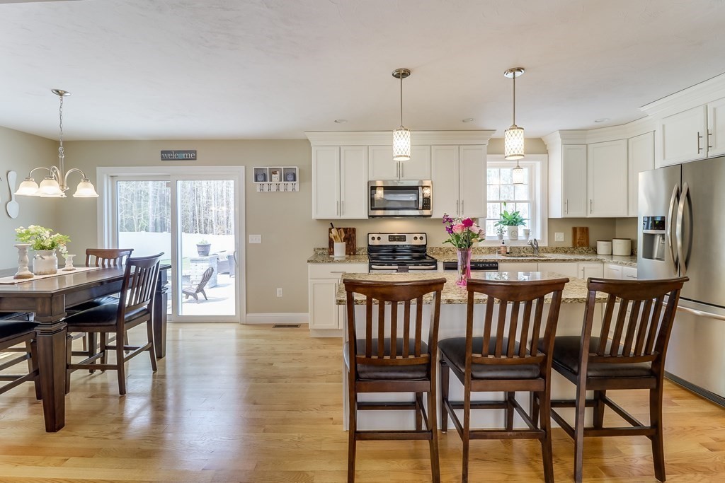 71 Ring Road Kingston, MA 02364 - Photo 6 of 29 Gallery Image 6