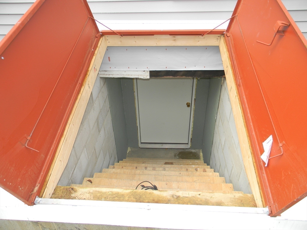 15 McCarthy Lane Orange, MA 01364 - Photo 27 of 32