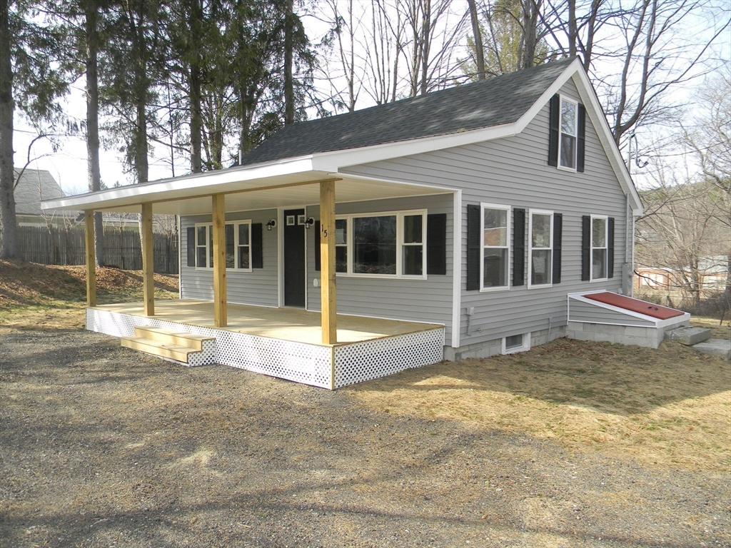 15 McCarthy Lane Orange, MA 01364 - Photo 3 of 32