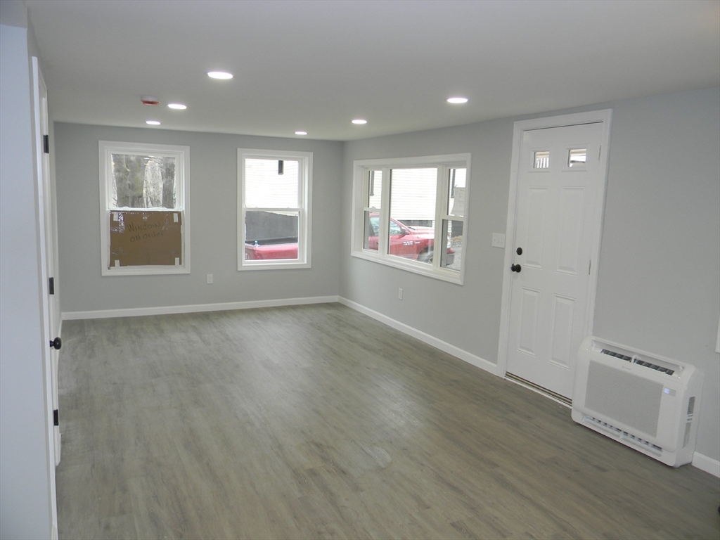 15 McCarthy Lane Orange, MA 01364 - Photo 10 of 32