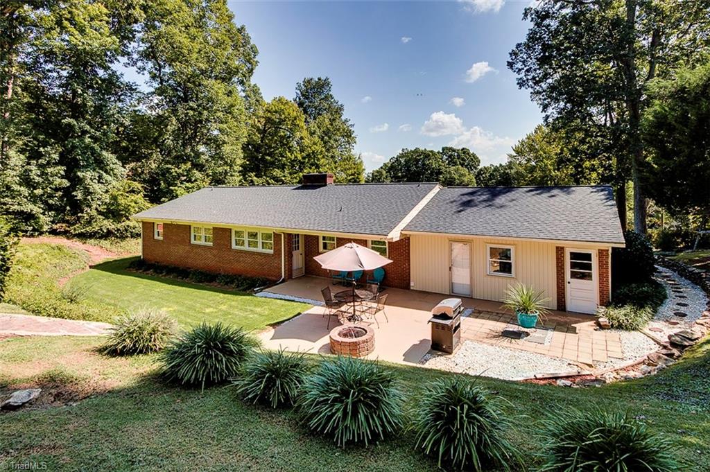 810 Kildare Road Asheboro, NC 27203 - Photo 2 of 21 Gallery Image 2