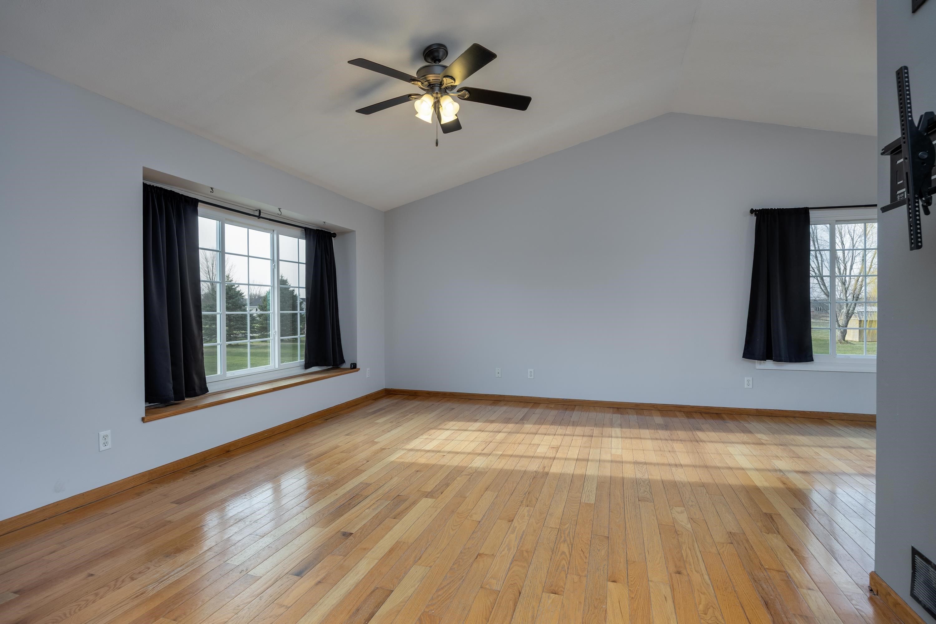 N6563 English Settlement Road Albany, WI 53502 - Photo 15 of 35