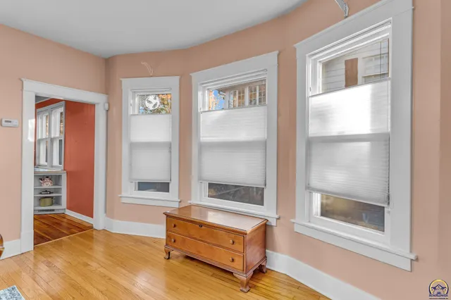 $215,000 | 1216 Southwest College Avenue, Topeka, KS 66604