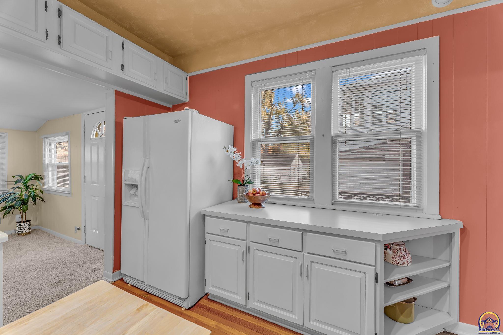 1216 Southwest College Avenue Topeka, KS 66604 - Photo 23 of 39