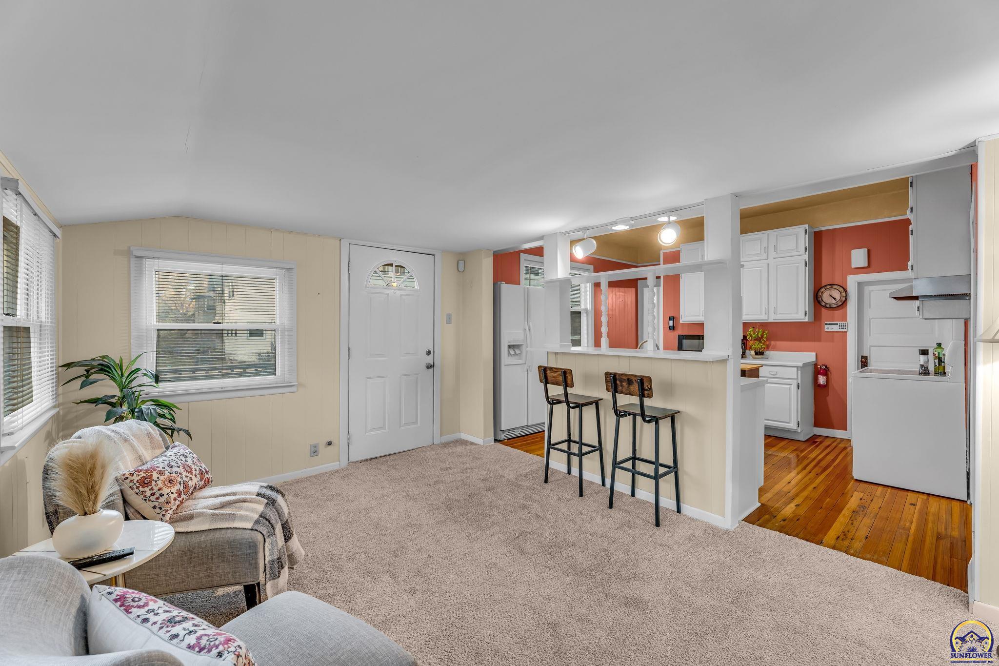 1216 Southwest College Avenue Topeka, KS 66604 - Photo 27 of 39