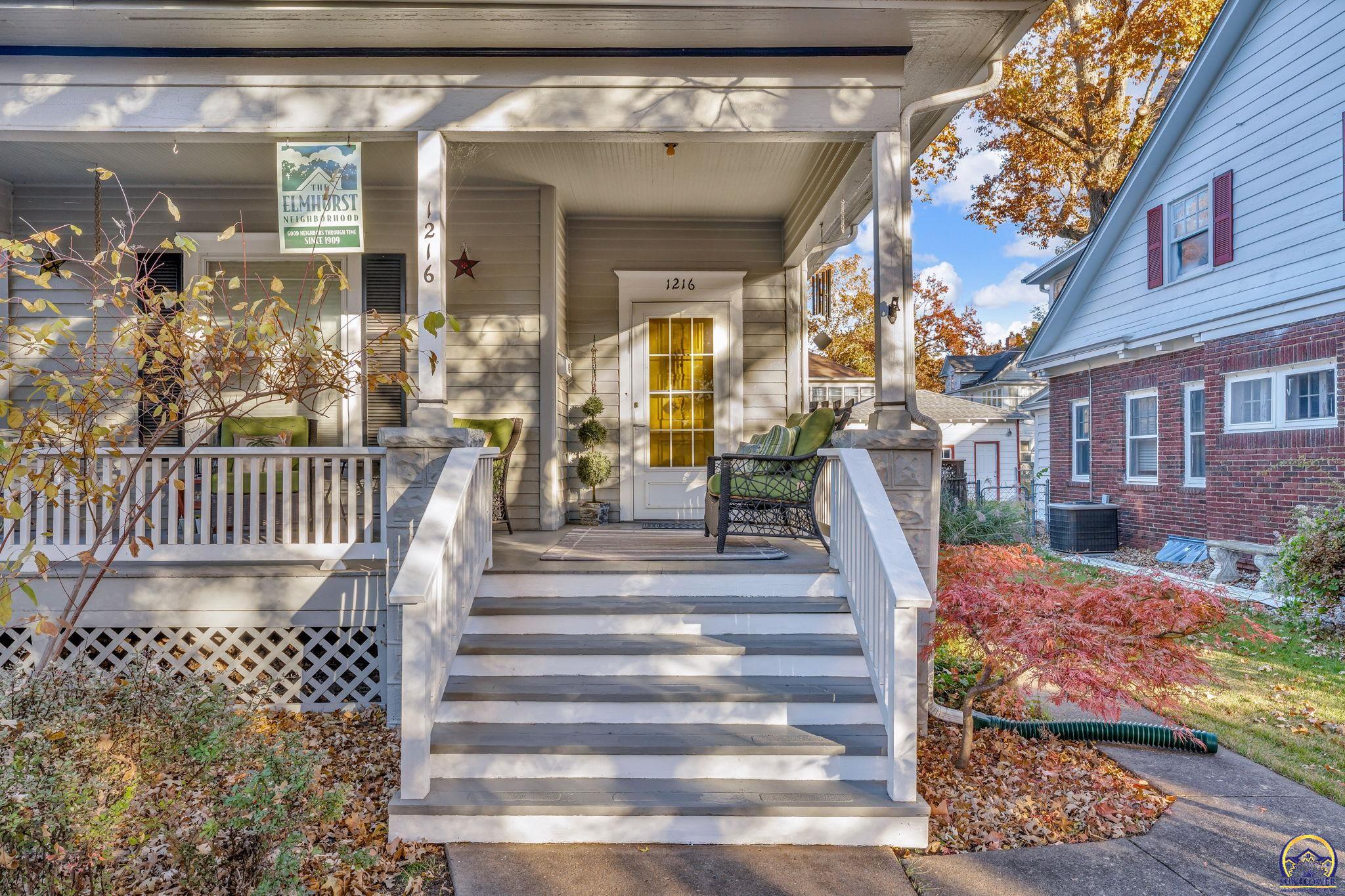 1216 Southwest College Avenue Topeka, KS 66604 - Photo 5 of 39