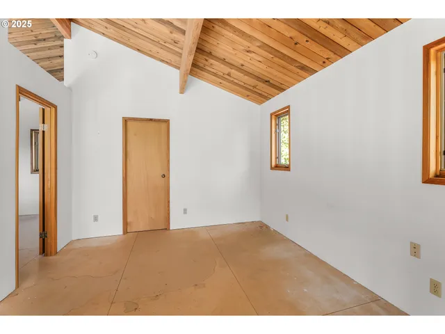 $480,000 | 670 Old Homestead Drive, Oakland, OR 97462