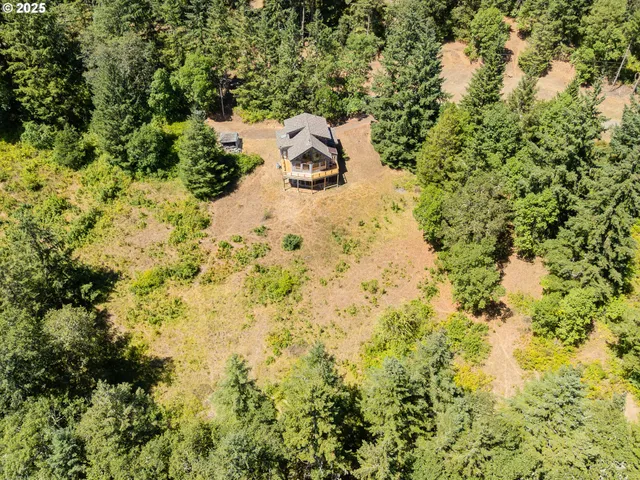 $480,000 | 670 Old Homestead Drive, Oakland, OR 97462