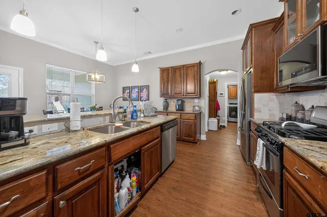 $325,000 | 10786 Westhaven Circle, Flint, TX 75762