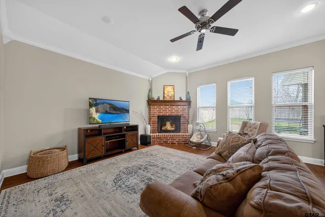 $325,000 | 10786 Westhaven Circle, Flint, TX 75762