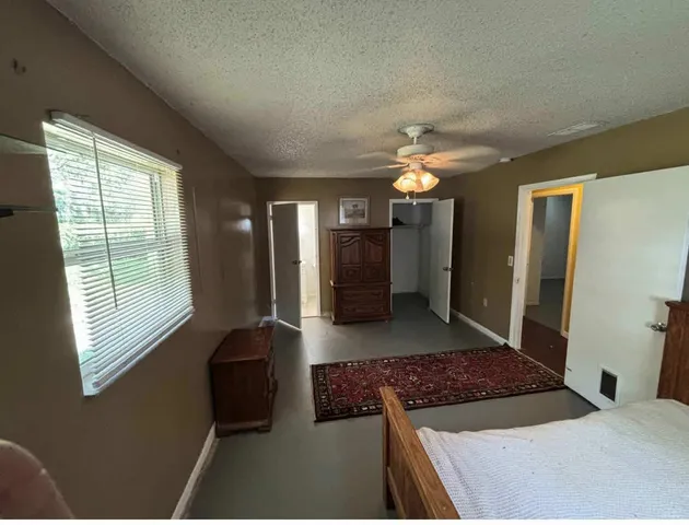 a view of a storage & utility room