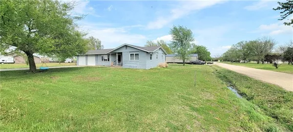 $165,000 | 605 North Spruce Street, Moran, KS 66755