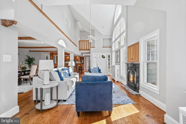 $999,900 | 15435 Potomac River Drive, Cobb Island, MD 20625