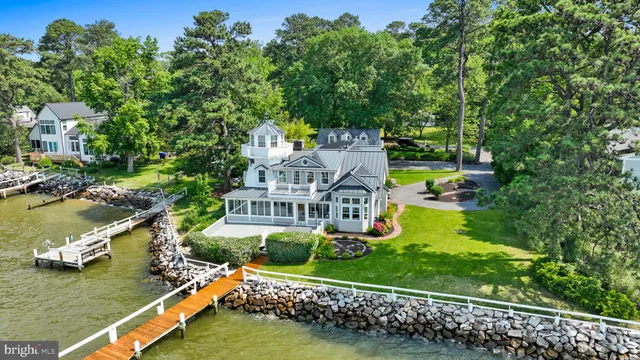$999,900 | 15435 Potomac River Drive, Cobb Island, MD 20625