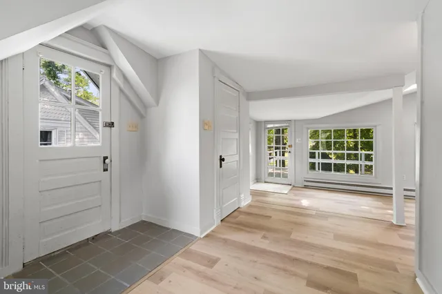 $999,900 | 15435 Potomac River Drive, Cobb Island, MD 20625