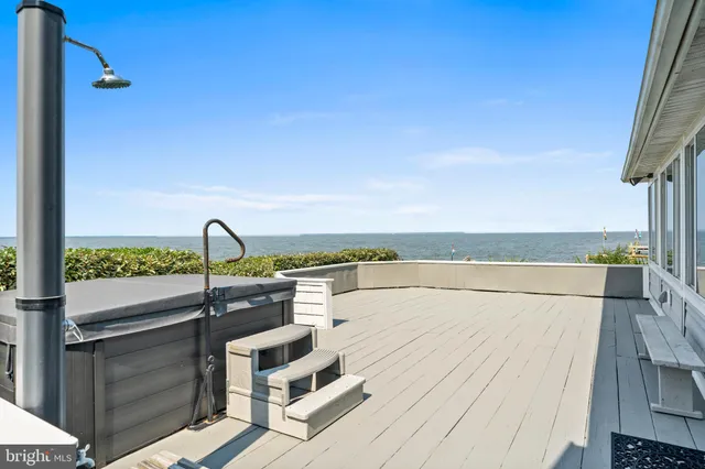 $999,900 | 15435 Potomac River Drive, Cobb Island, MD 20625