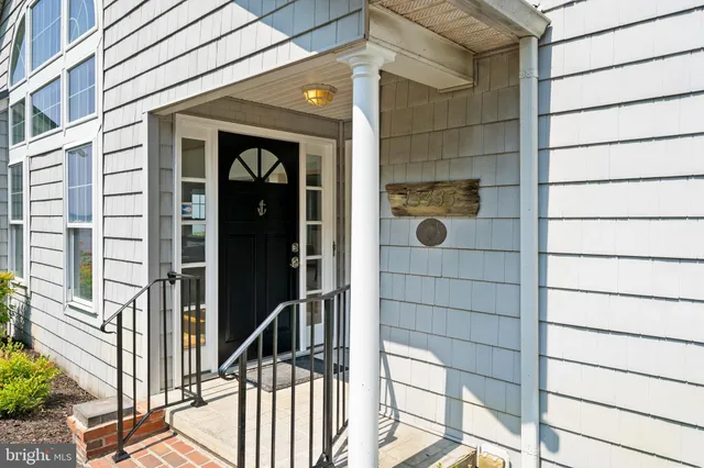 $999,900 | 15435 Potomac River Drive, Cobb Island, MD 20625