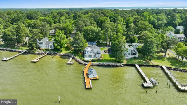 $999,900 | 15435 Potomac River Drive, Cobb Island, MD 20625