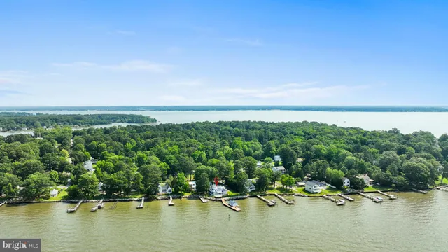 $999,900 | 15435 Potomac River Drive, Cobb Island, MD 20625