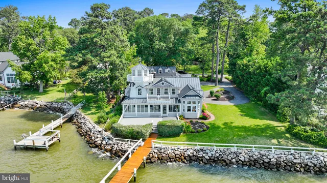 $999,900 | 15435 Potomac River Drive, Cobb Island, MD 20625