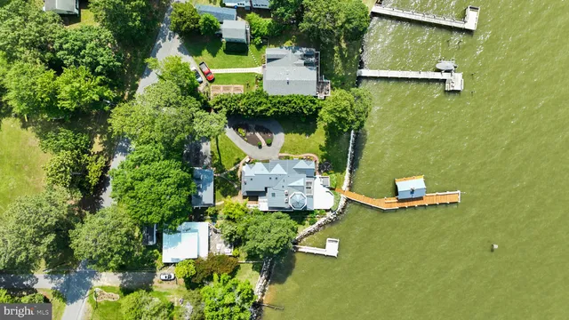 $999,900 | 15435 Potomac River Drive, Cobb Island, MD 20625