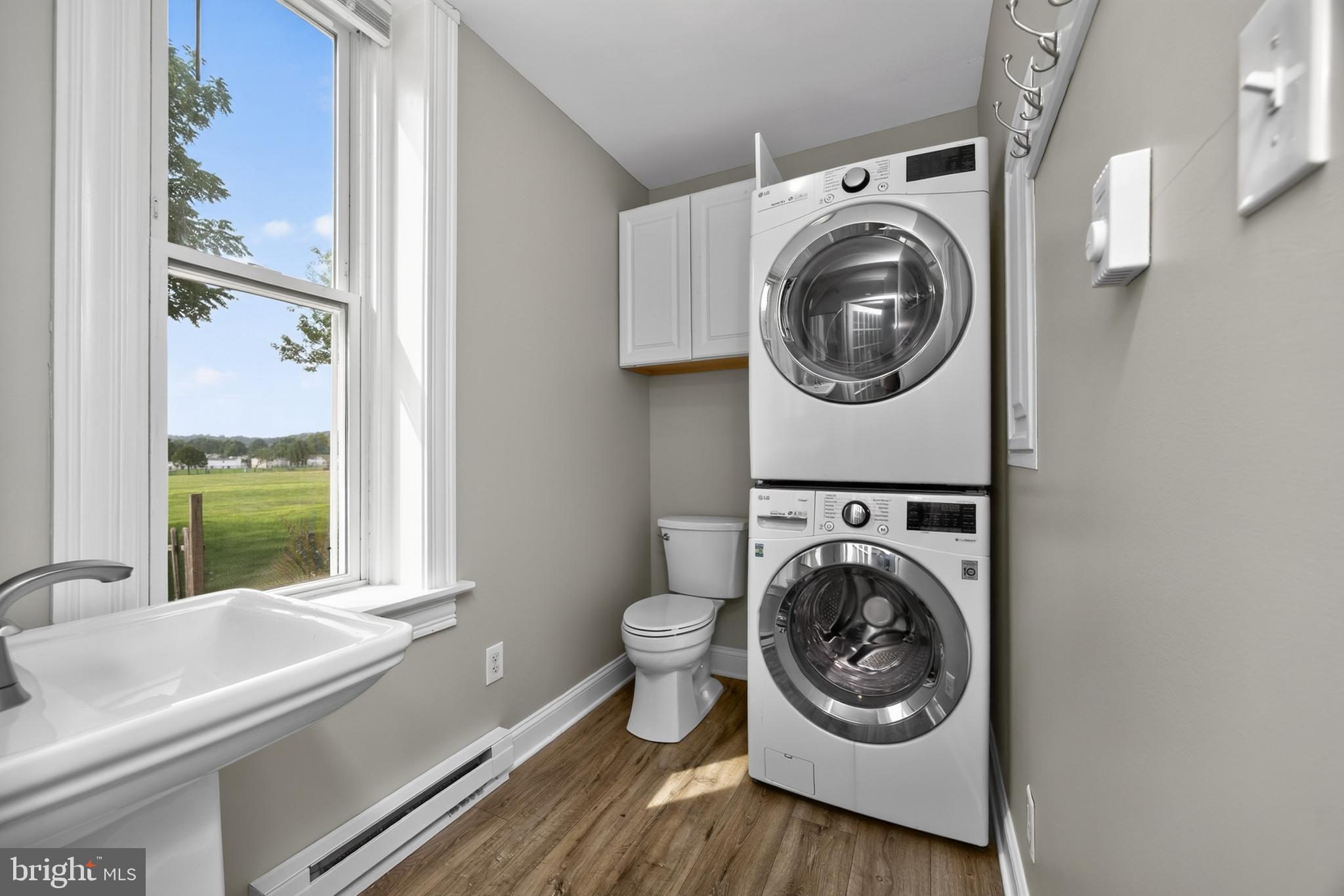 855 North Pleasantview Road Pottstown, PA 19464 - Photo 19 of 31 LAUNDRY/POWDER ROOM