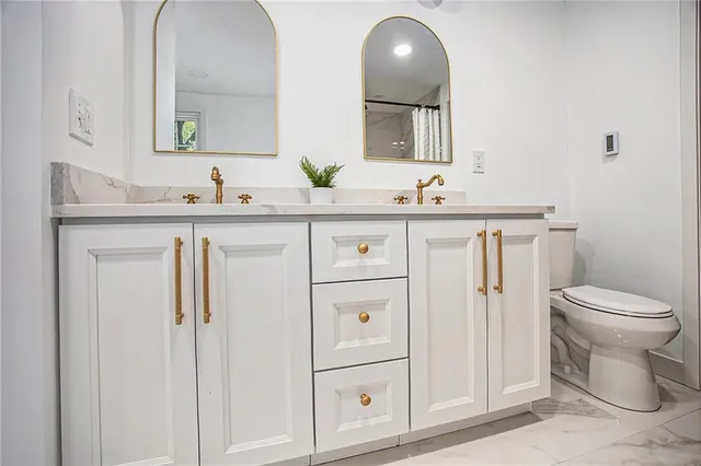 $739,000 | 9222 Belinder Road, Leawood, KS 66206