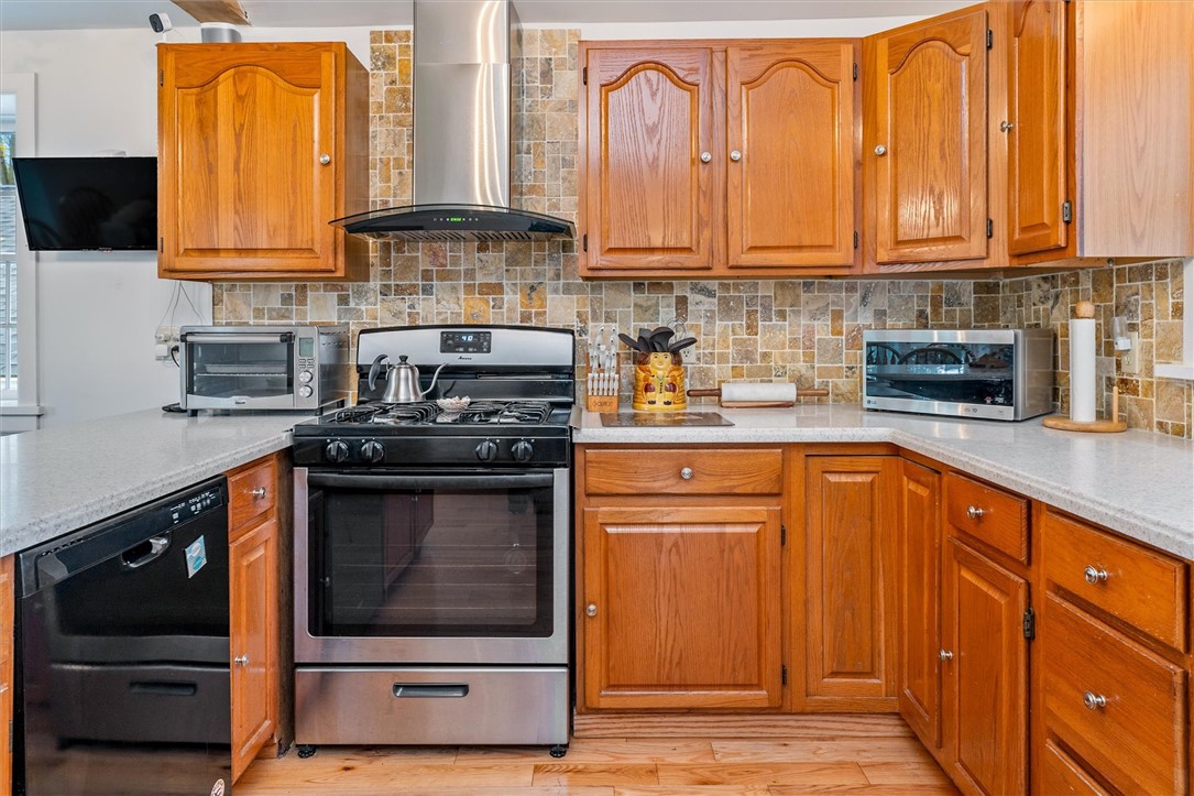 687 Pinnacle Road Rochester, NY 14623 - Photo 15 of 50