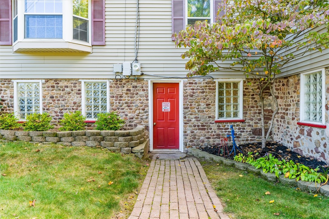 687 Pinnacle Road Rochester, NY 14623 - Photo 5 of 50