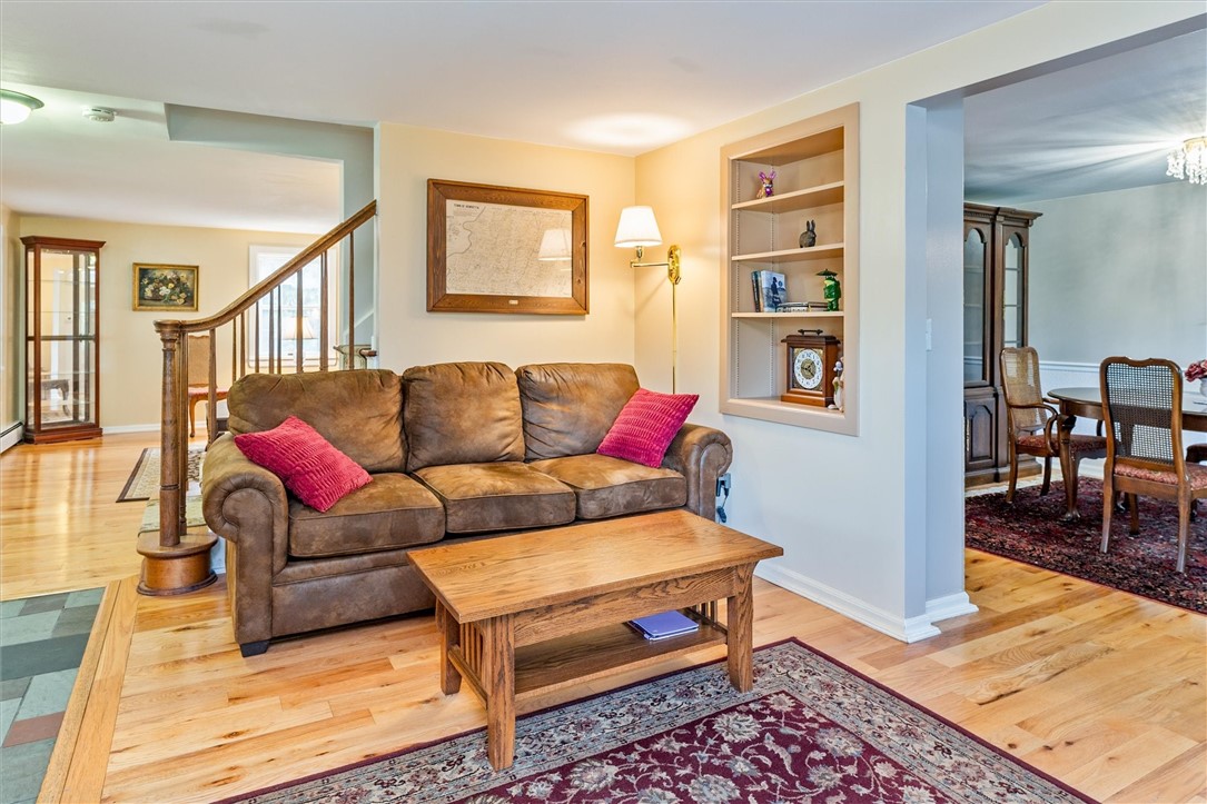 687 Pinnacle Road Rochester, NY 14623 - Photo 10 of 50