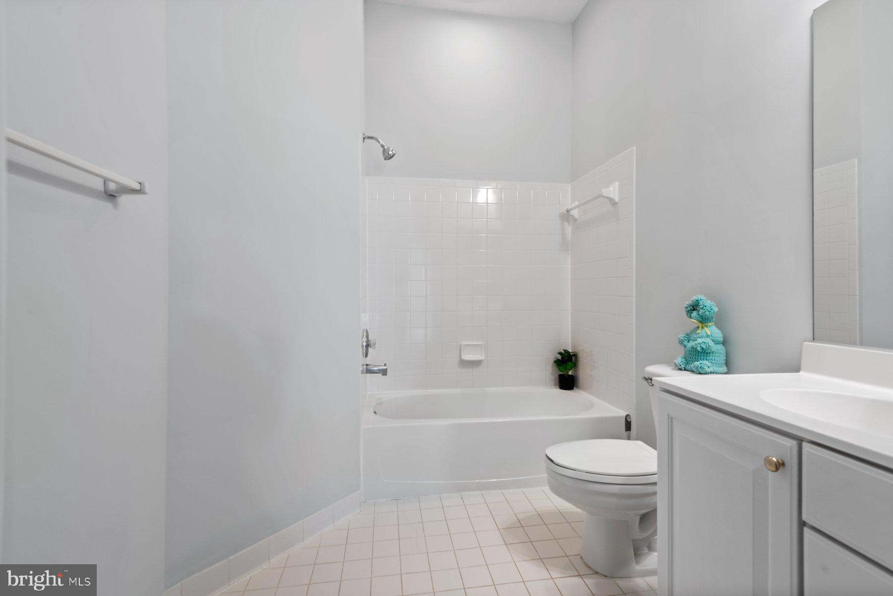 308 Colony Point Place Edgewater, MD 21037 - Photo 8 of 28 Full Bath
