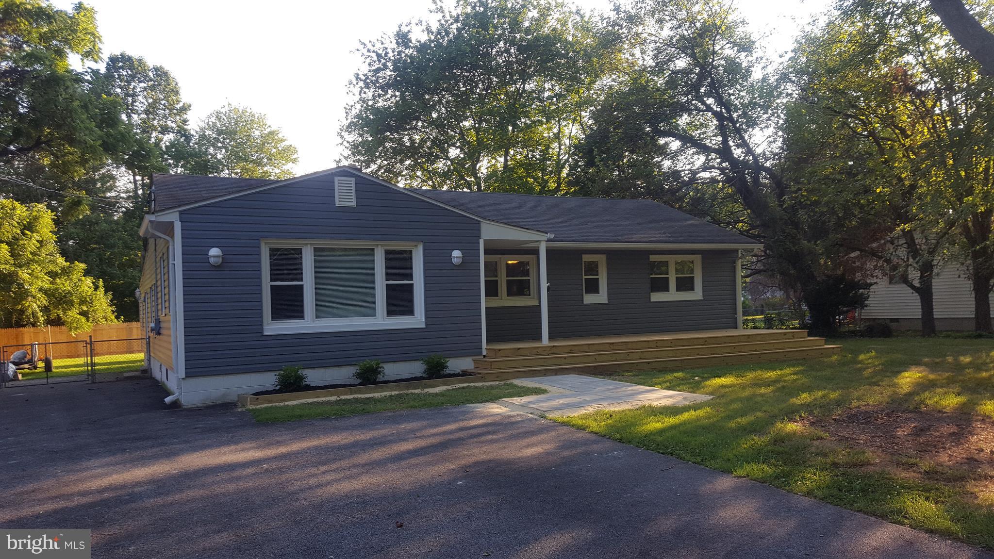 5864 Swamp Circle Rd, Deale, Md 20751