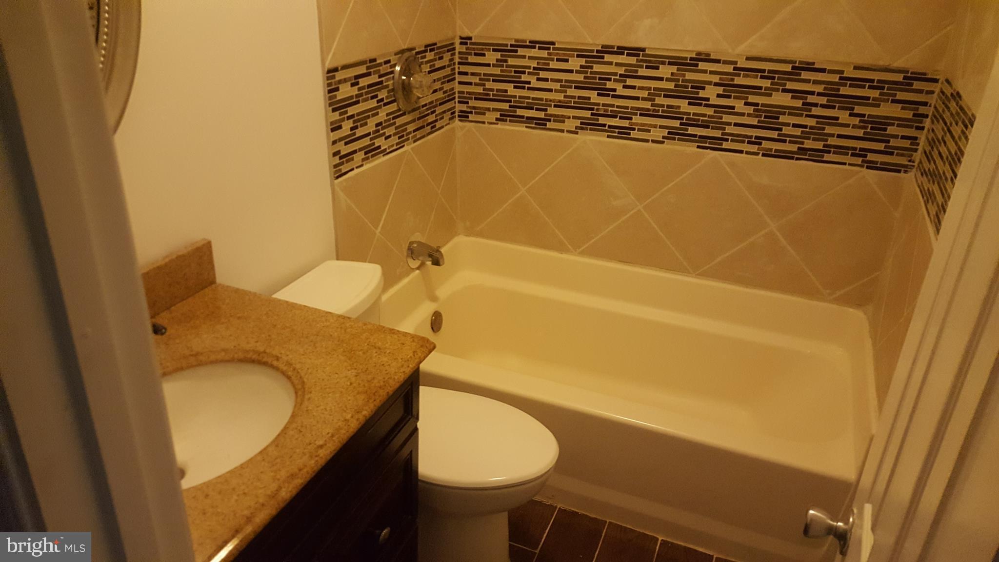 5864 Swamp Circle Road Deale, MD 20751 - Photo 7 of 11 Bath