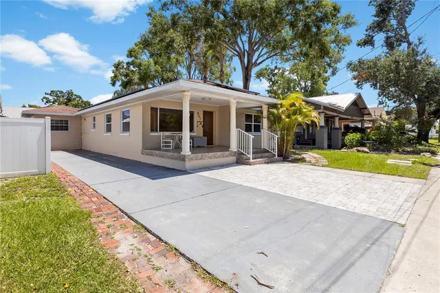 a view of a entryway door of the house