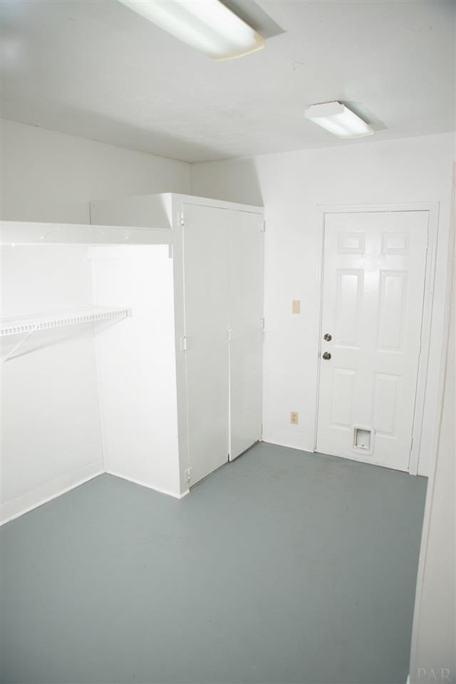 6590 Oakcrest Road Milton, FL 32570 - Photo 15 of 50 Gallery Image 15