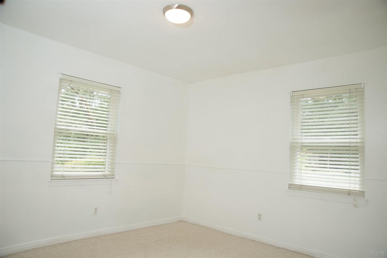 6590 Oakcrest Road Milton, FL 32570 - Photo 21 of 50 Gallery Image 21