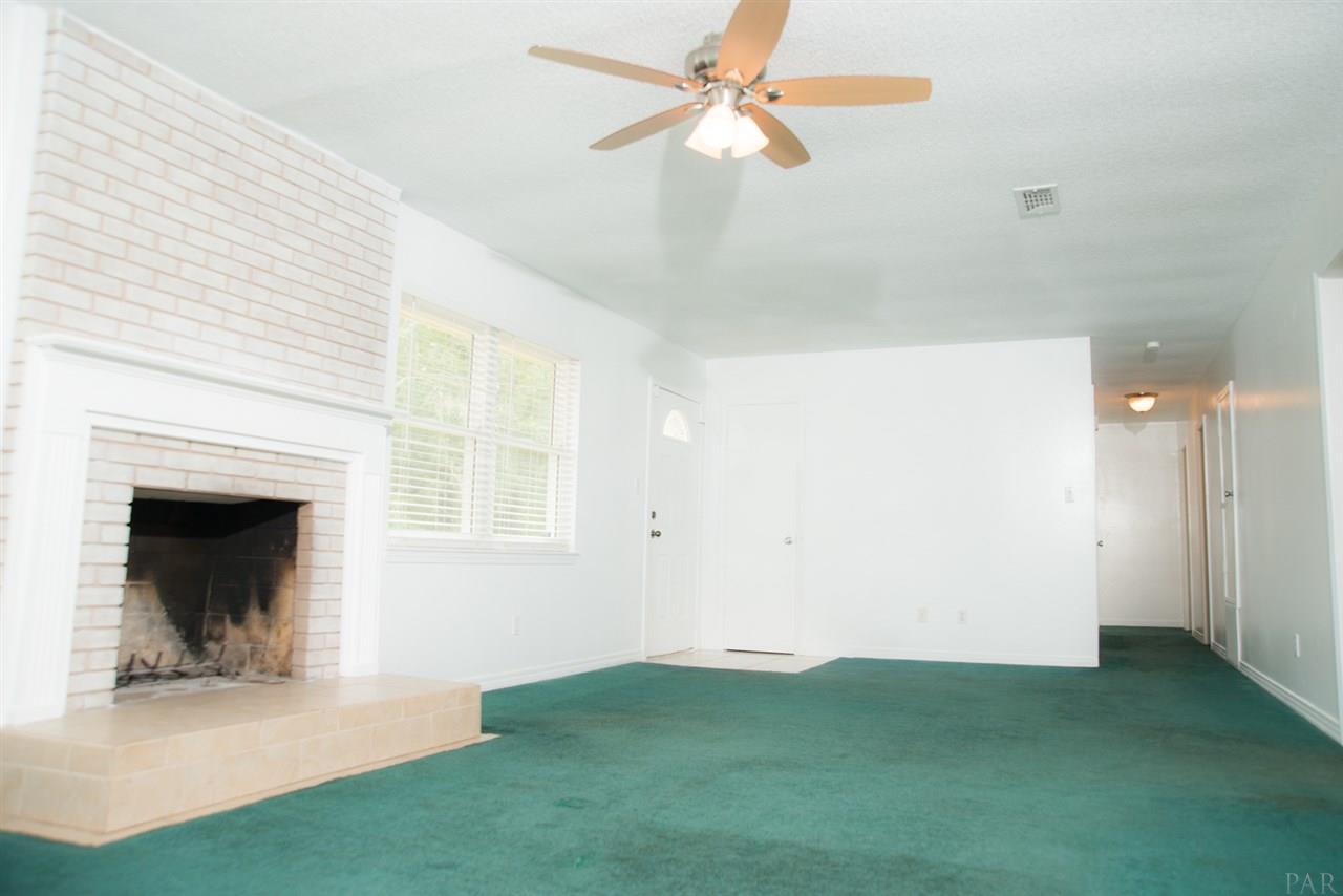 6590 Oakcrest Road Milton, FL 32570 - Photo 6 of 50 Gallery Image 6