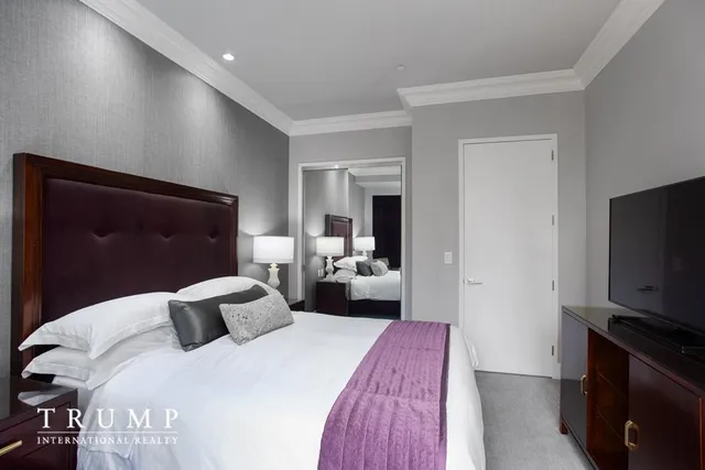 $950,000 | 1 Central Park West, Unit 1020 | Upper West Side