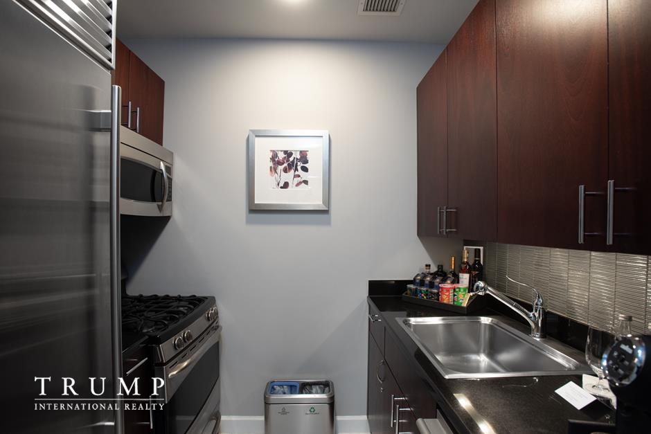 1 Central Park West, Unit 1020 Manhattan, NY 10023 - Photo 5 of 10