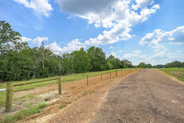 $1,500,000 | 10842 Rauch Road, Ledbetter, TX 78946