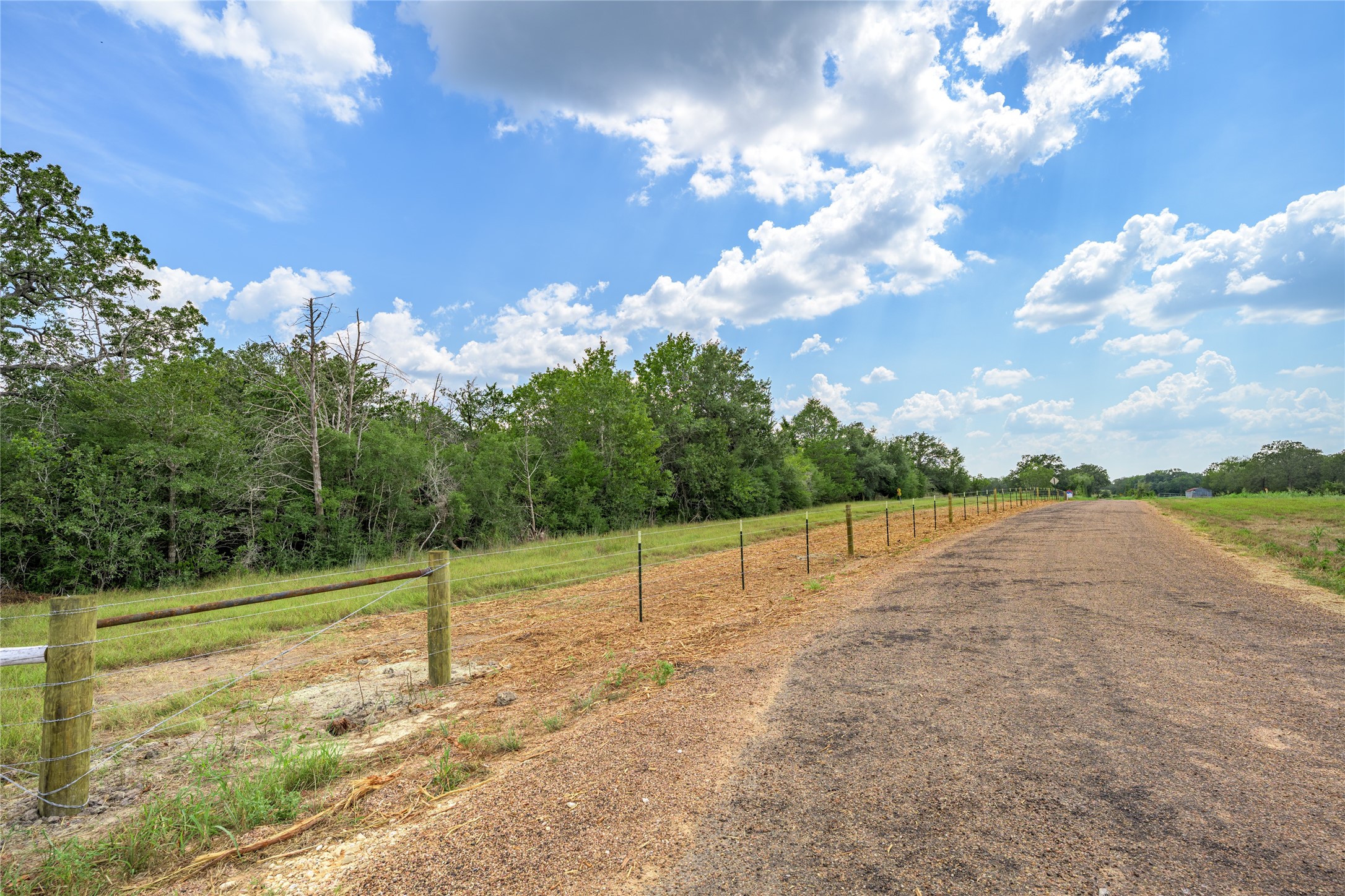 10842 Rauch Road Ledbetter, TX 78946 - Photo 23 of 24