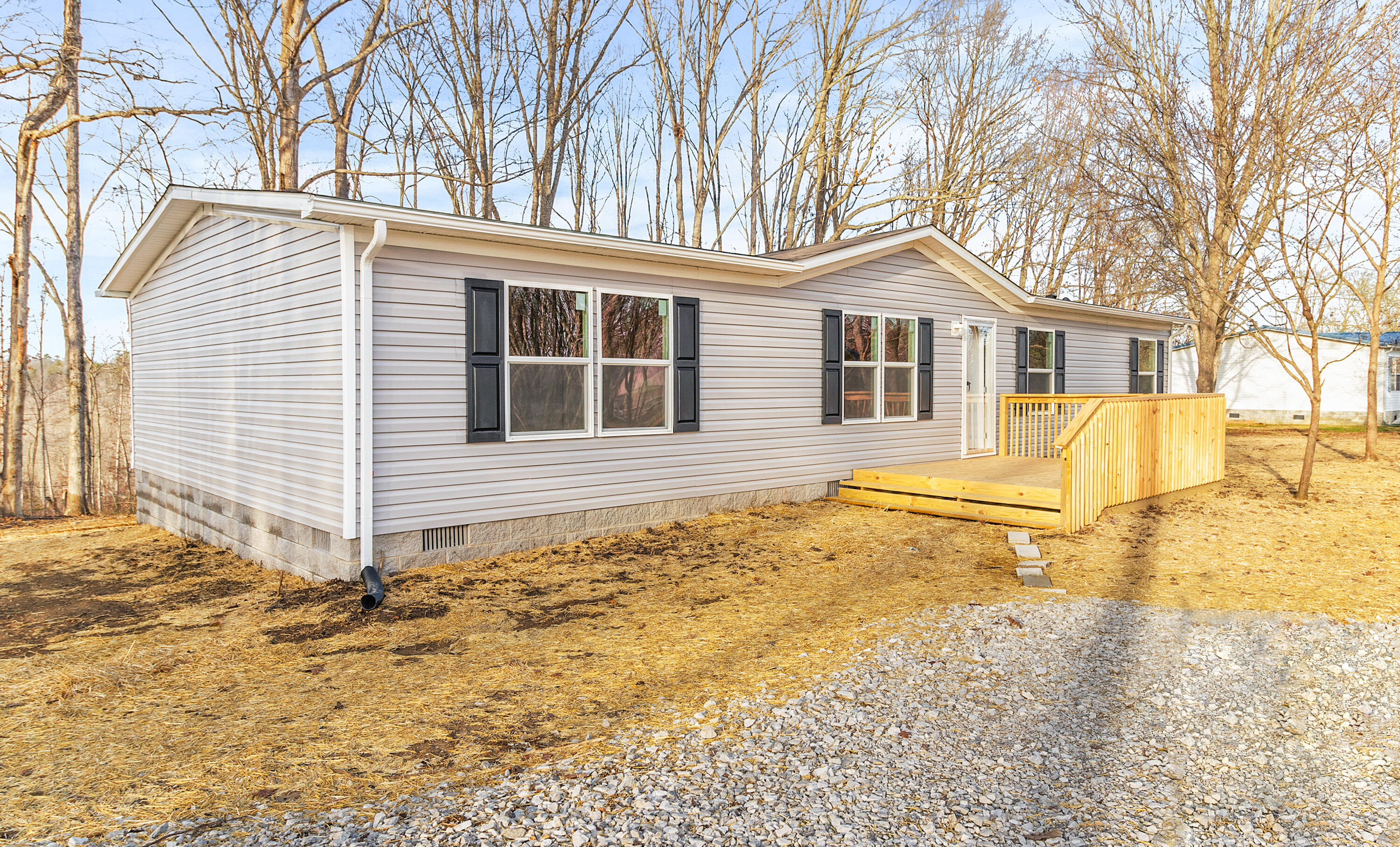 534 Paris Karr Road Keavy, KY 40737 - Photo 2 of 54 IMG_5230
