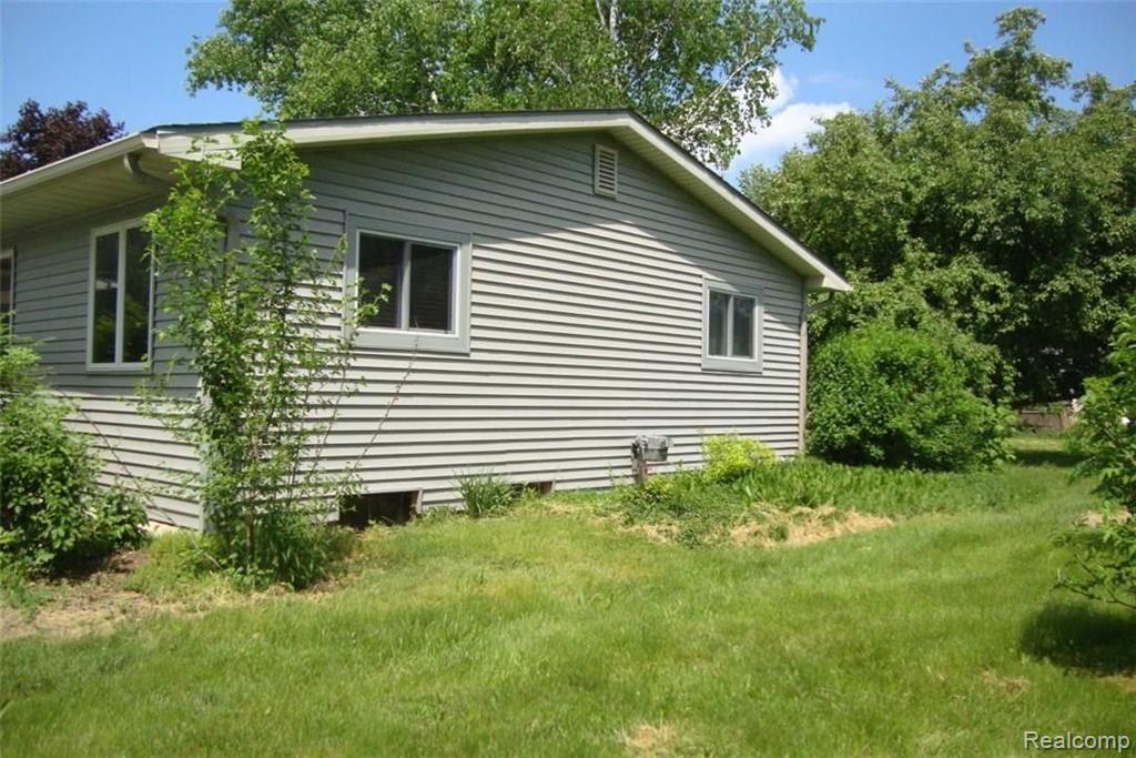 2510 North Irish Road Davison, MI 48423 - Photo 2 of 23