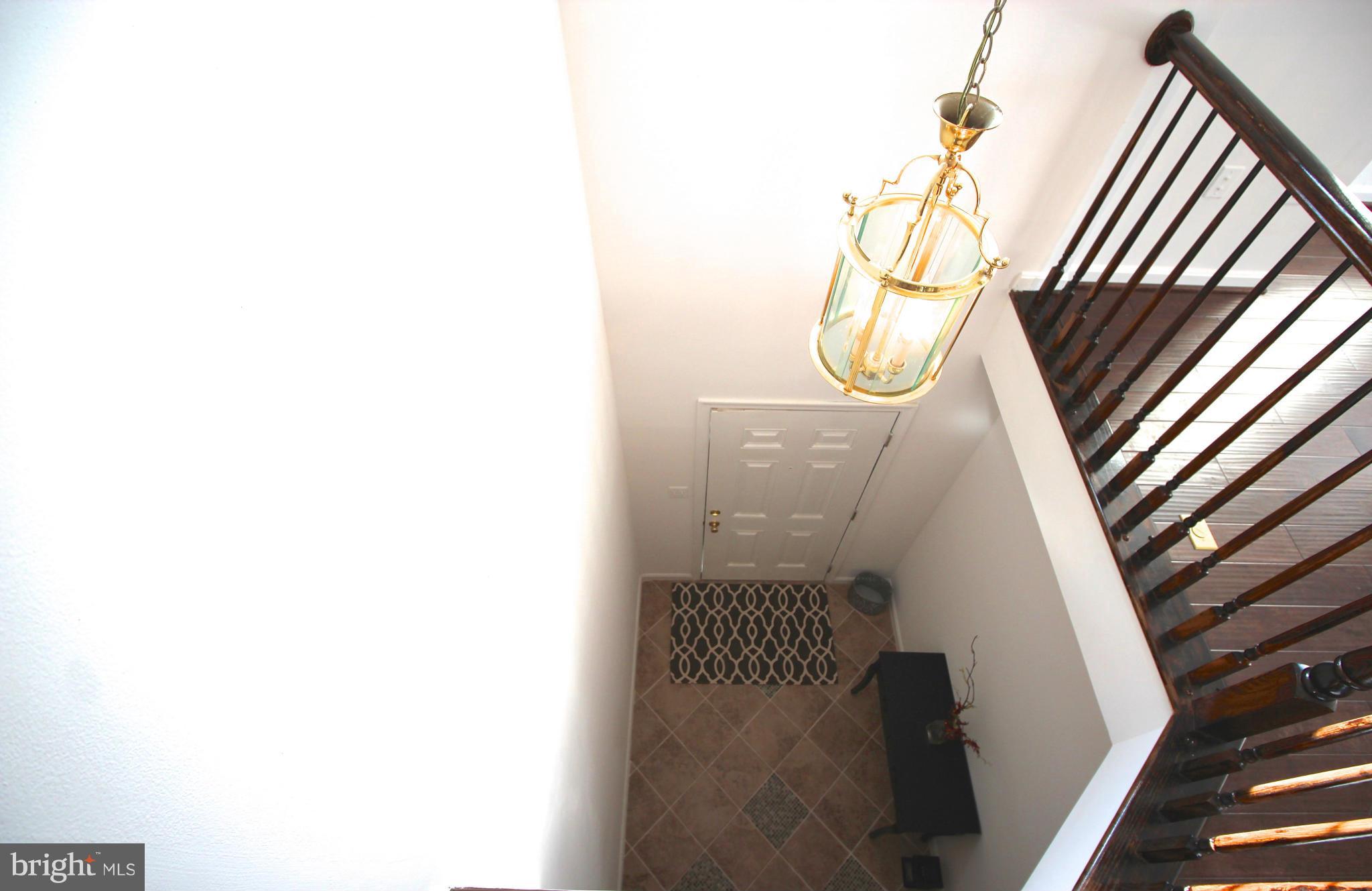 10556 Falkirk Way Manassas, VA 20109 - Photo 4 of 23 a view of stairs