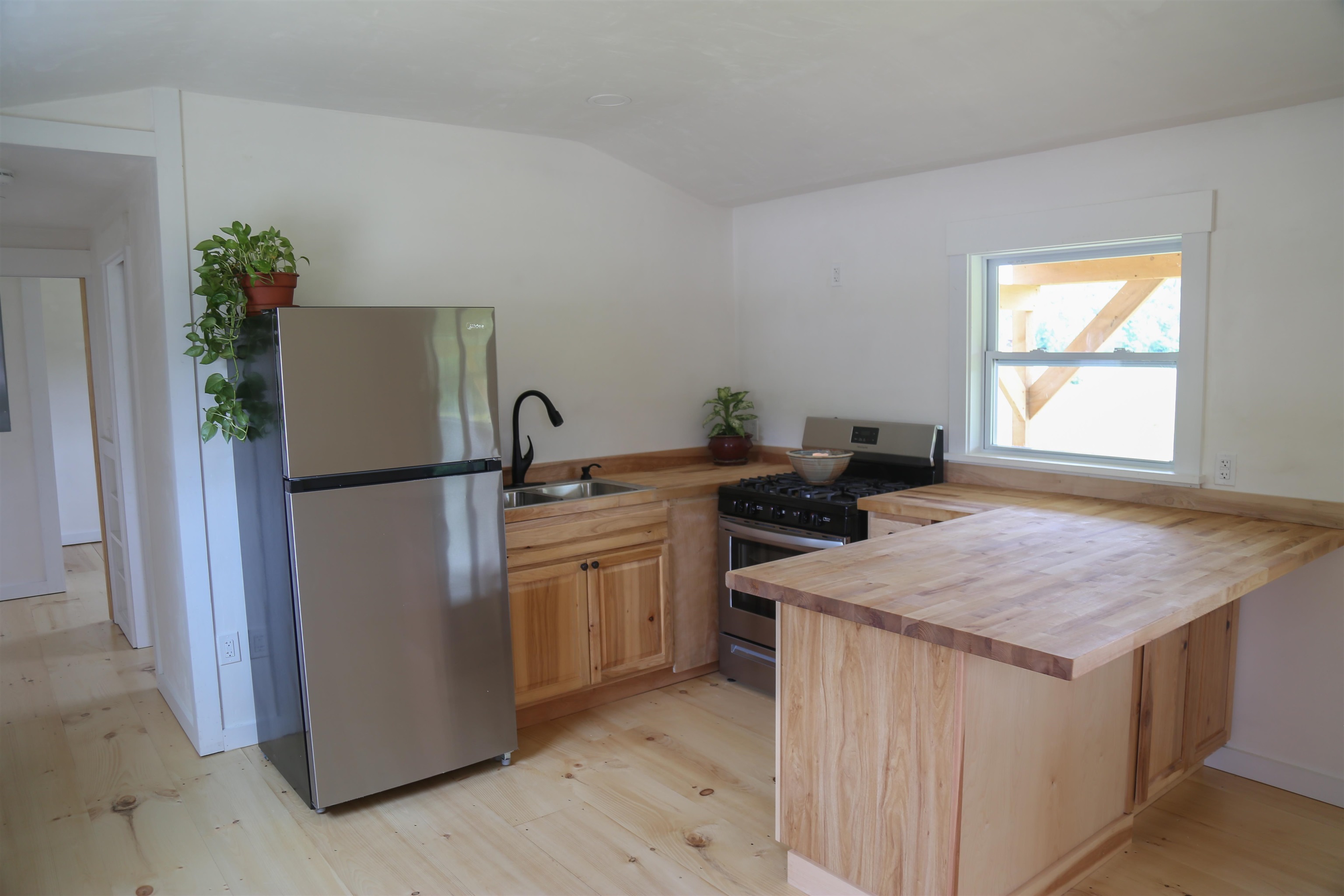 145 Elmore Road Worcester, VT 05682 - Photo 11 of 36 Gallery Image 11