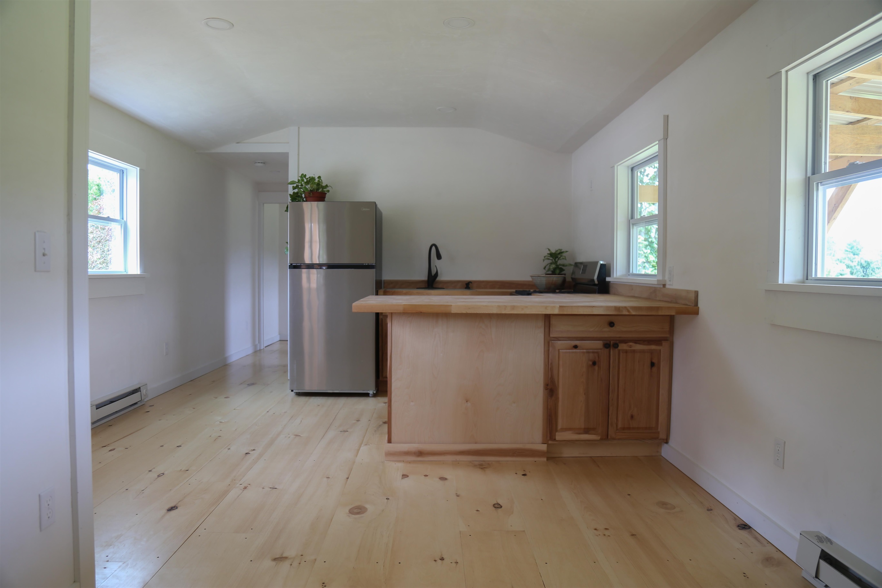 145 Elmore Road Worcester, VT 05682 - Photo 10 of 36 Gallery Image 10