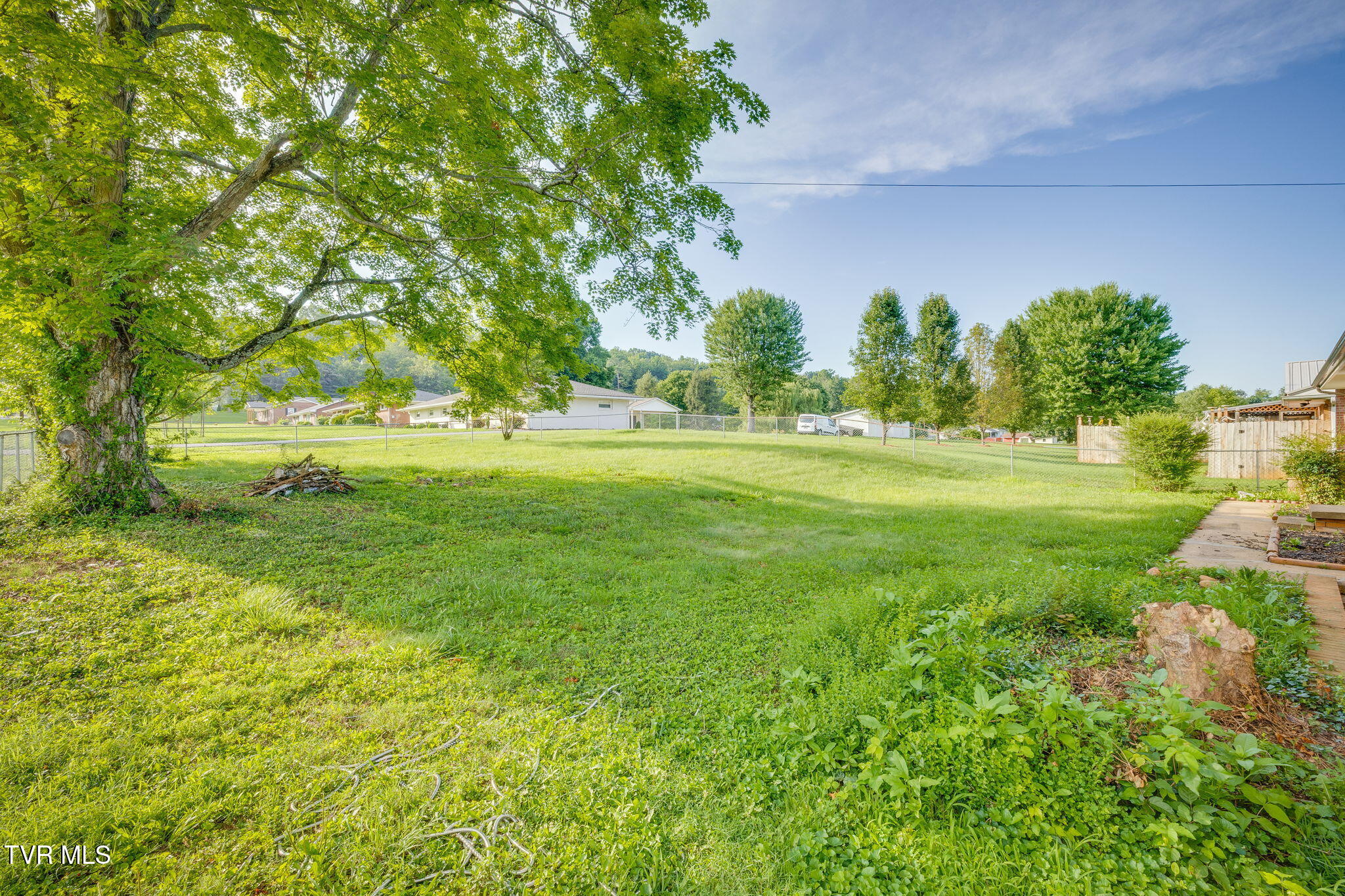 412 Colonial Heights Road Kingsport, TN 37663 - Photo 29 of 29 034
